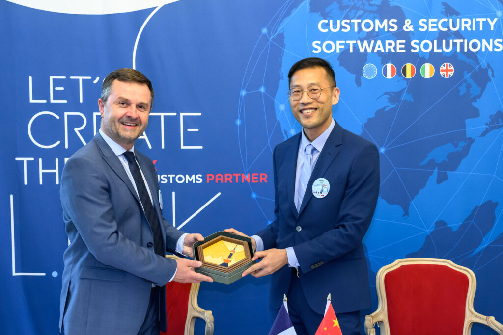 Conex signs a partnership agreement with E&P International Inc., China (Shanghai) International Trade Single Window, in the framework of security declarations.